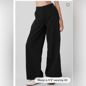 ALO Yoga Black Wide-Leg Pants- Like New!!